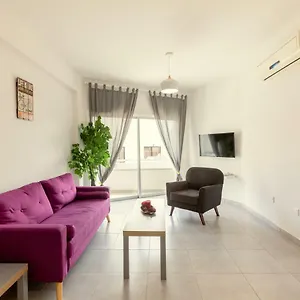 Savvas Centre Flat Apartament
